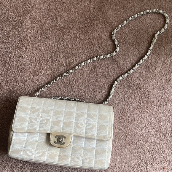 ❌ SOLD | Chanel Classic Flap Bag Authentic Travel Line - Beige - Picture 4 of 13